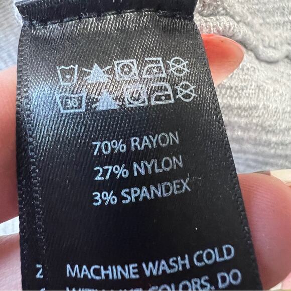 House of Harlow 1960 Gray Ribbed V-Neck Sculpt Knit Tank Top L - Picture 5 of 7